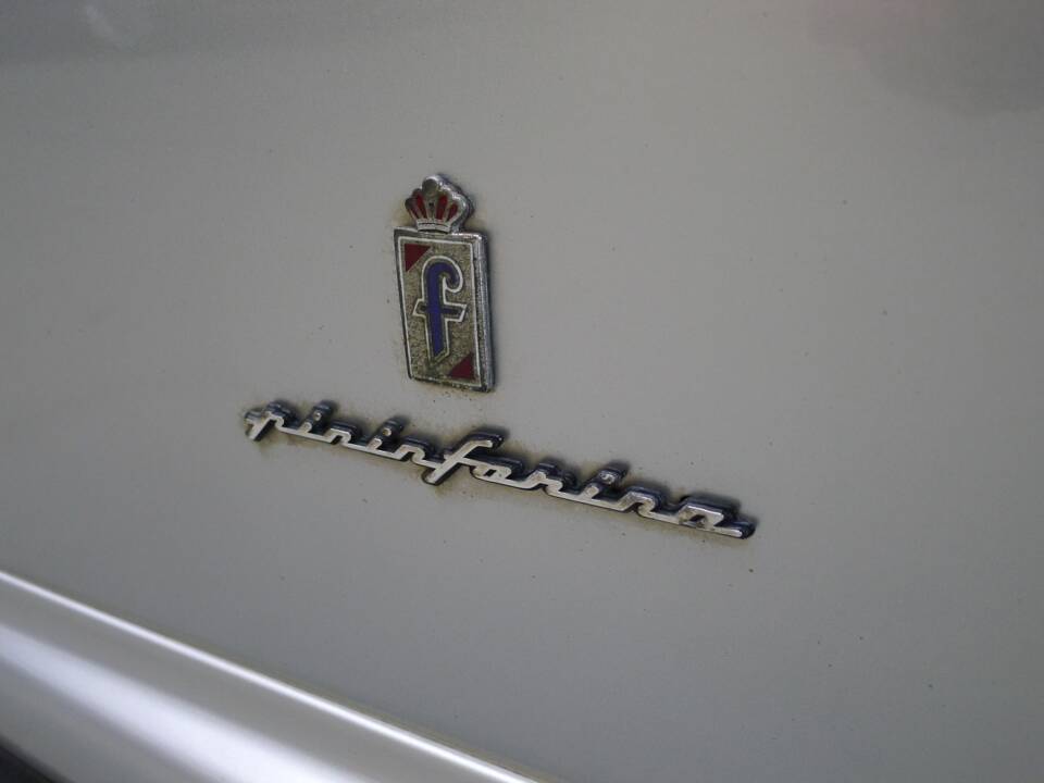 Imagen 23/32 de Peugeot 406 Coupé 2.0 16V (2000)