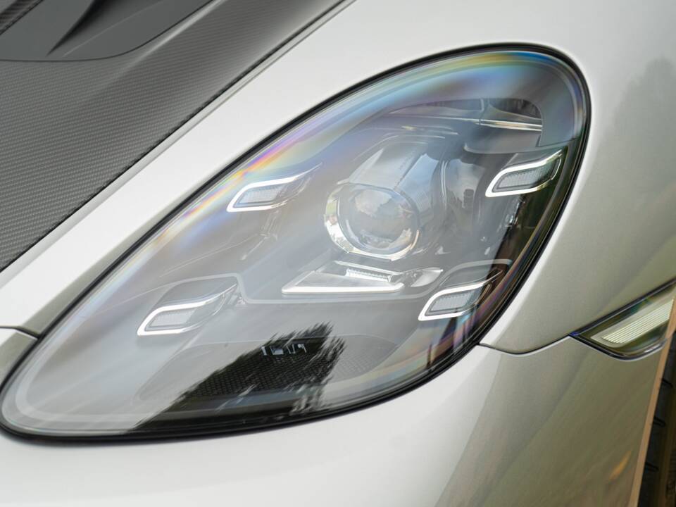 Image 86/100 of Porsche 718 Cayman GT4 RS Weissach (2024)