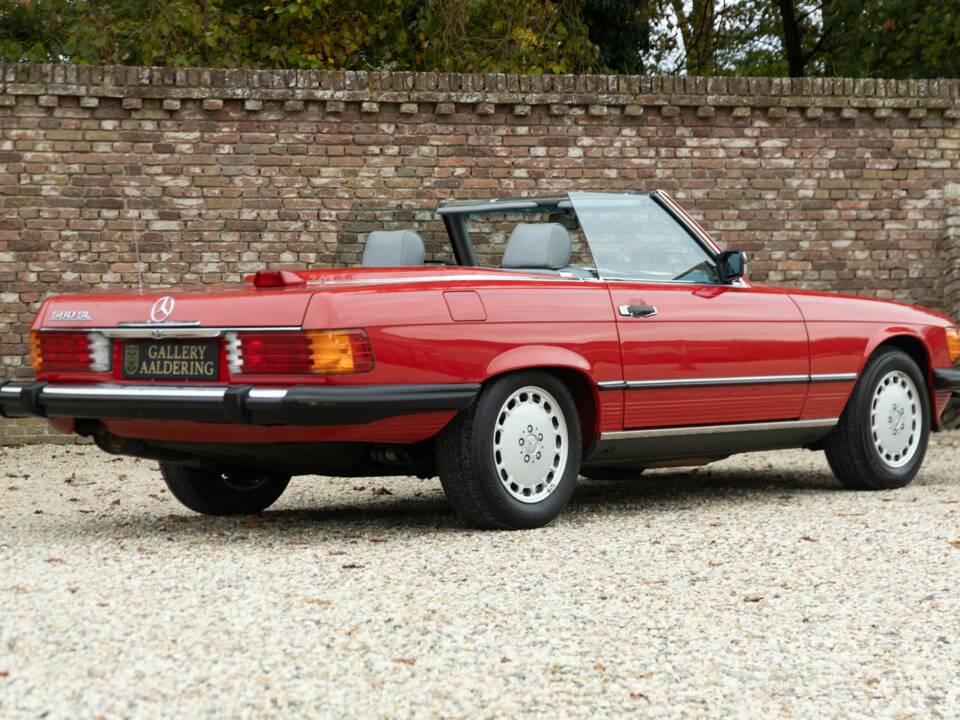 Imagen 23/50 de Mercedes-Benz 560 SL (1986)