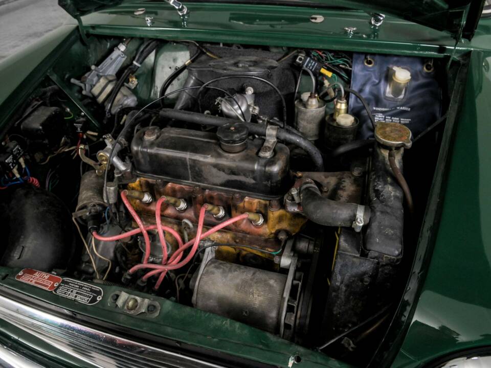 Image 34/50 of Mini 850 (1974)