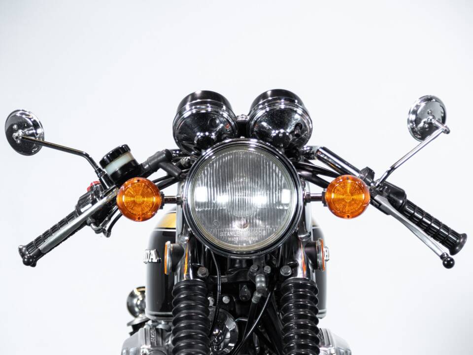 Bild 31/50 von Honda CB 750 Four (1973)