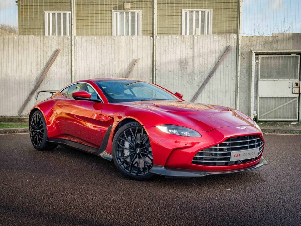 Image 3/43 de Aston Martin V12 Vantage (2022)