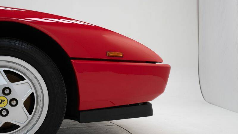 Immagine 12/15 di Ferrari Mondial T (1991)