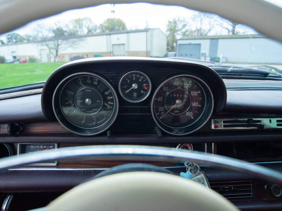Bild 21/36 von Mercedes-Benz 300 SEL 6.3 (1969)