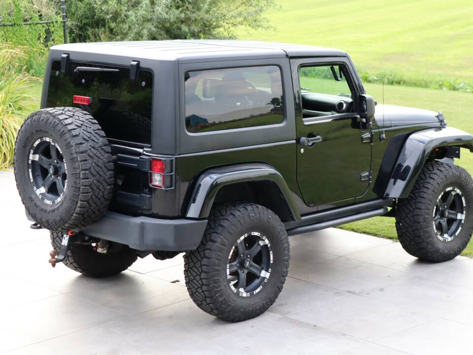 Image 8/50 of Jeep Wrangler 3.8 Rubicon (2011)