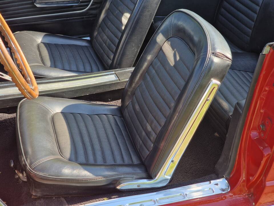 Bild 6/6 von Ford Mustang 200 (1966)