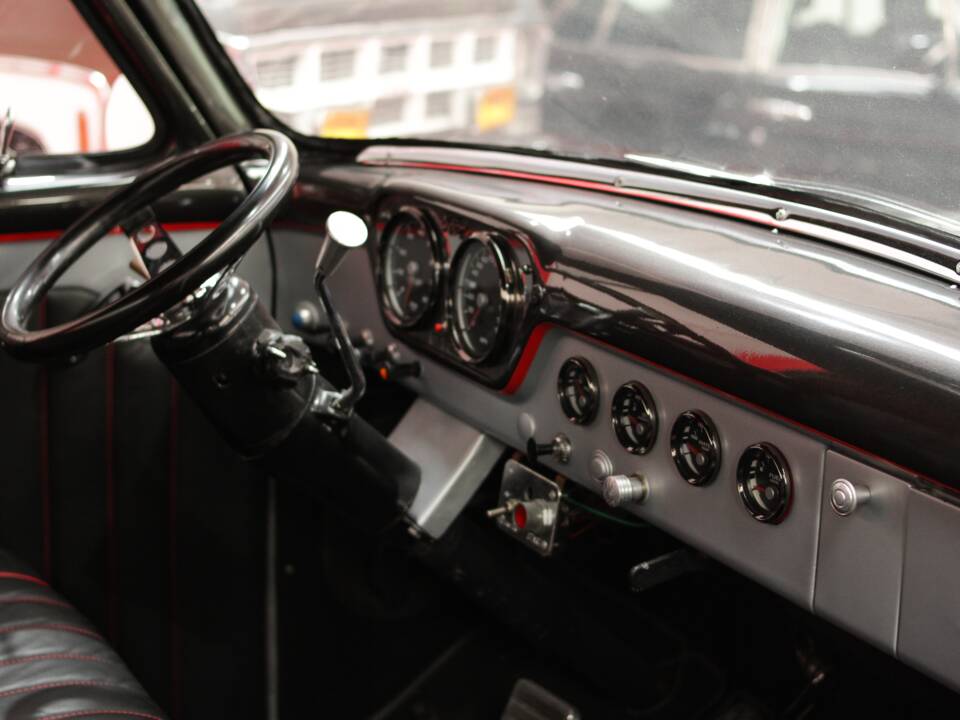 Imagen 41/57 de Ford F-100 (1955)