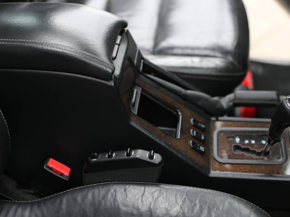 Image 37/64 of Mercedes-Benz G 400 CDI (LWB) (2004)