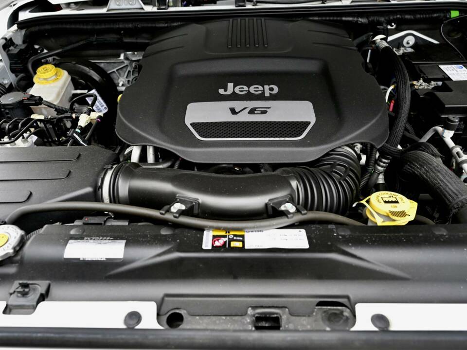 Afbeelding 42/50 van Jeep Grand Cherokee 6.4 V8 SRT (2014)