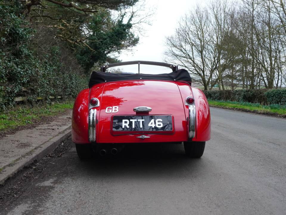 Image 5/20 of Jaguar XK 120 DHC (1954)