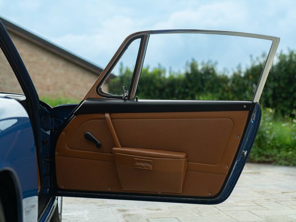 Immagine 26/50 di Porsche 911 2.0 T (1968)