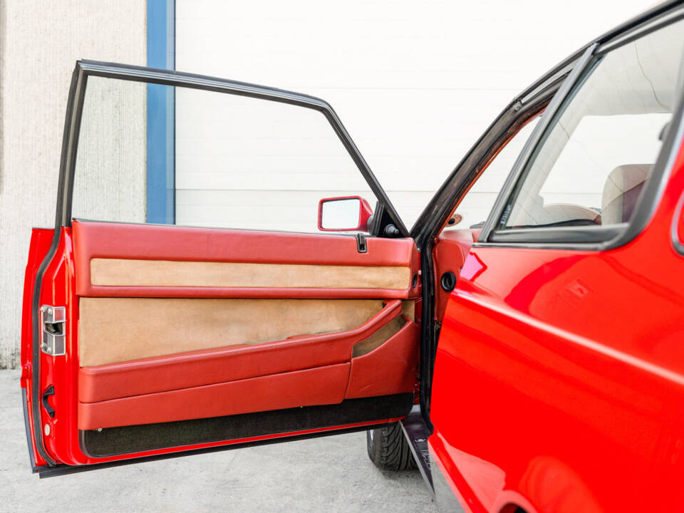 Bild 34/71 von Maserati Biturbo Si (1987)
