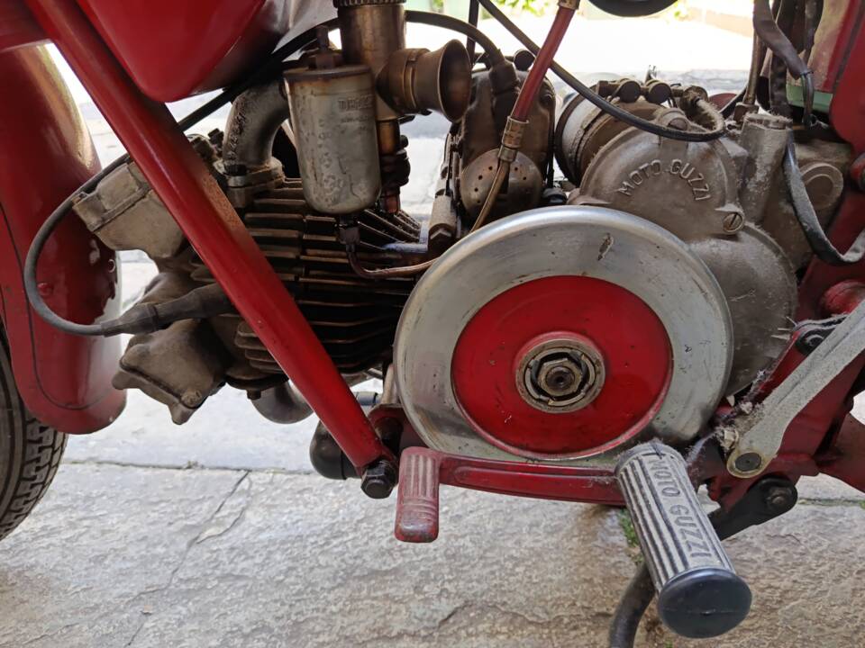 Image 36/46 of Moto Guzzi DUMMY (1955)