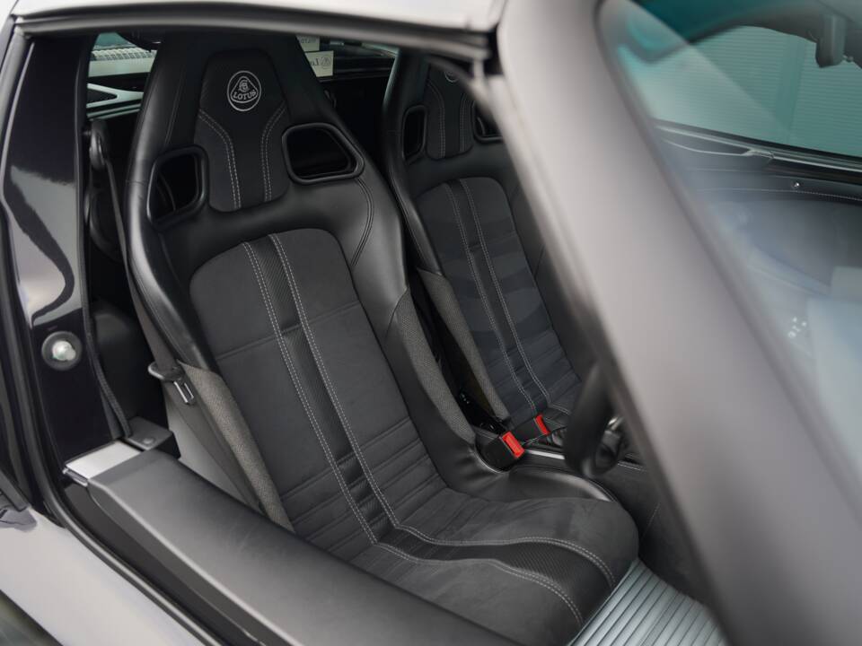 Image 13/50 of Lotus Exige S (2014)