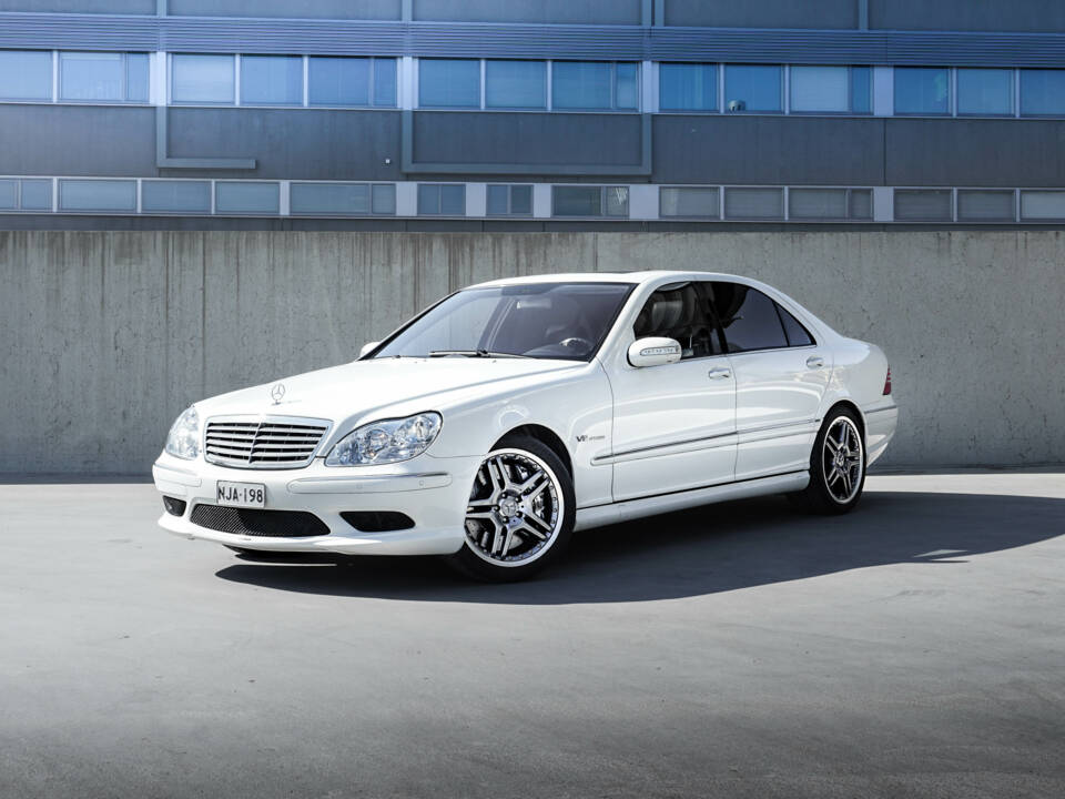 Image 1/51 of Mercedes-Benz S 65 AMG L (2004)