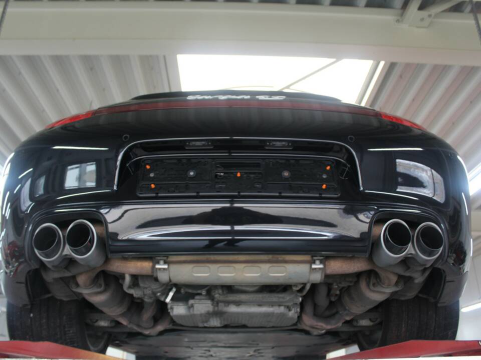 Afbeelding 50/50 van Porsche 911 Targa 4S (2009)