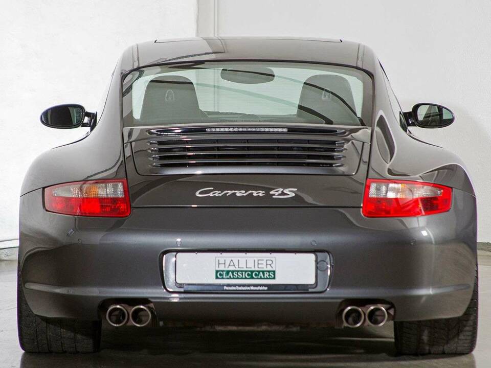 Image 8/20 of Porsche 911 Carrera 4S (2008)