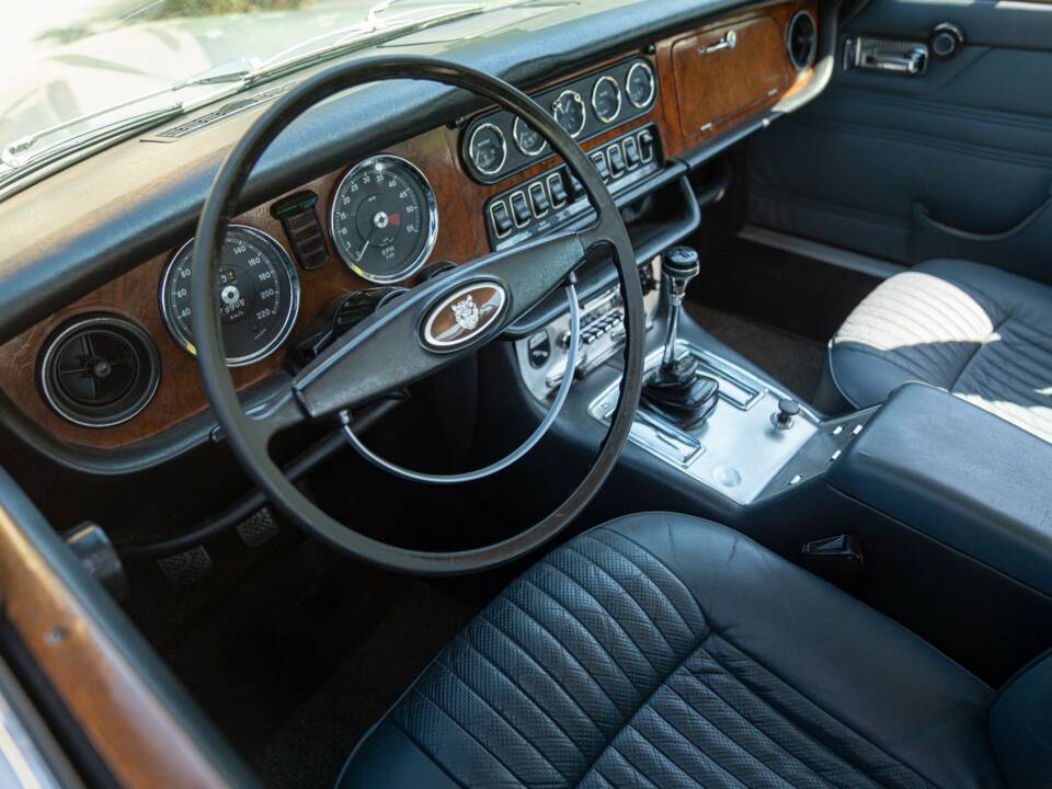 Image 45/50 de Jaguar XJ 6 4.2 (1970)