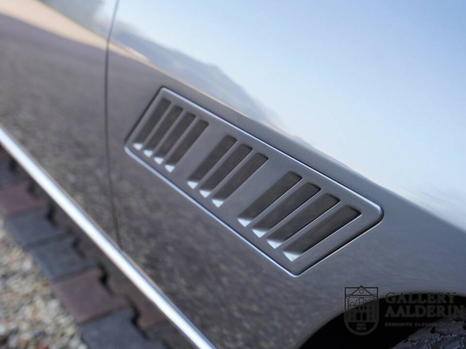 Imagen 9/50 de Ferrari 330 GT 2+2 (1965)