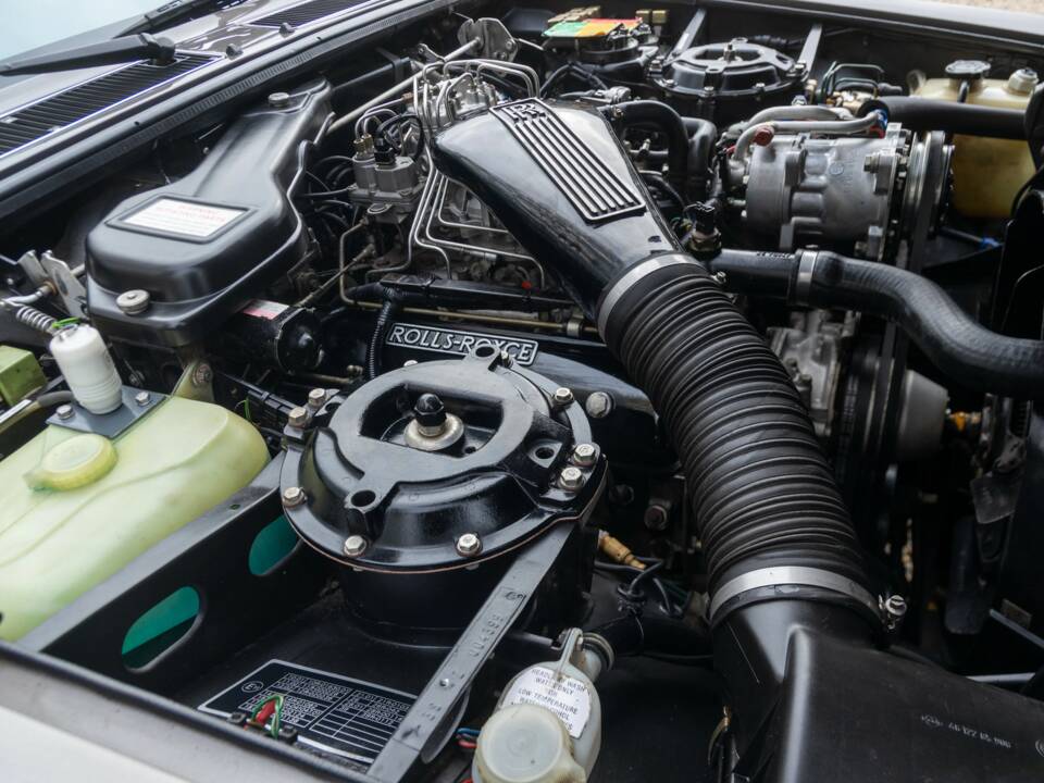 Image 25/50 of Rolls-Royce Silver Spirit (1987)