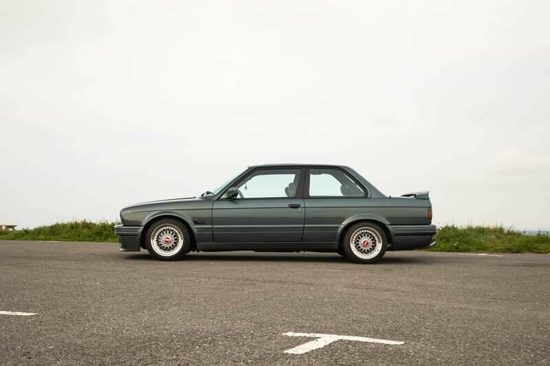 Image 28/50 of BMW 325i (1990)