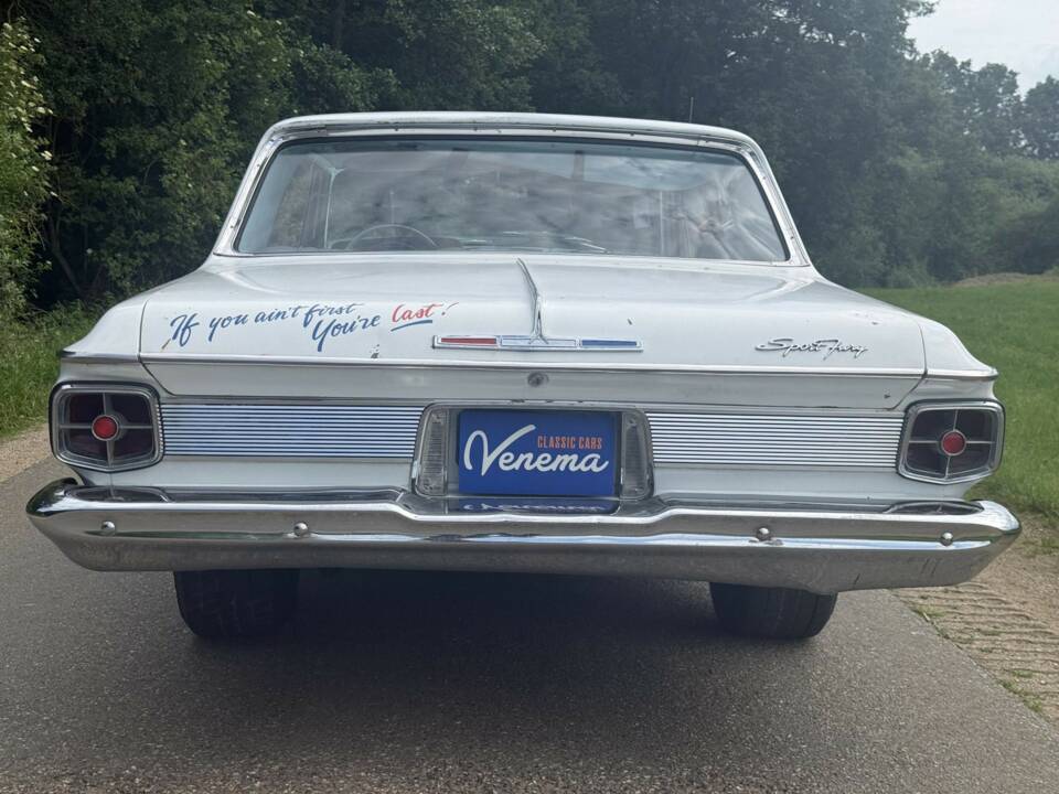Image 8/22 of Plymouth Sport Fury (1963)