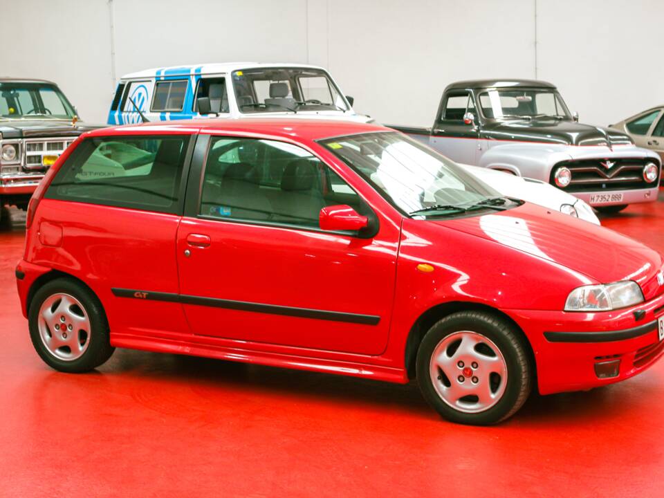 Image 20/39 of FIAT Punto GT (1995)