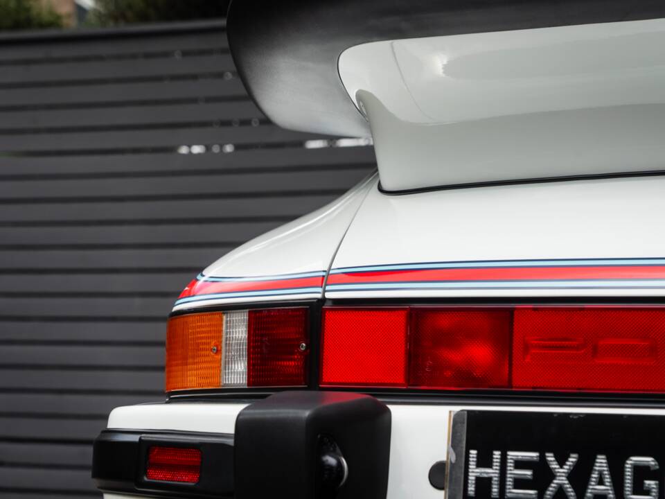 Image 4/50 of Porsche 911 Turbo LE (1989)