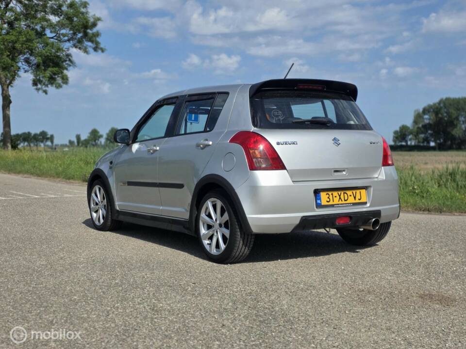 Immagine 4/40 di Suzuki Swift 1.3 (2007)