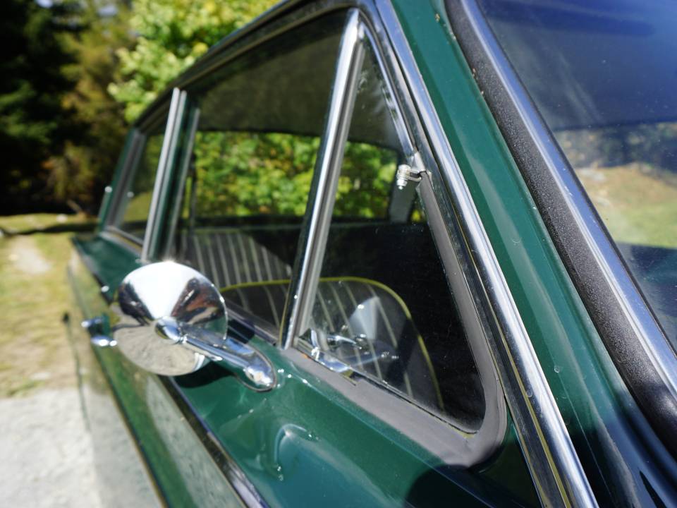 Image 12/55 of Ford Cortina GT (1966)