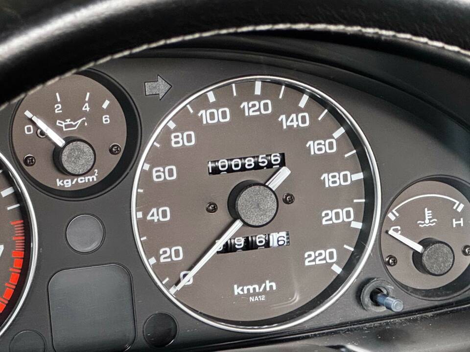 Image 3/48 de Mazda MX-5 1.6 (1900)
