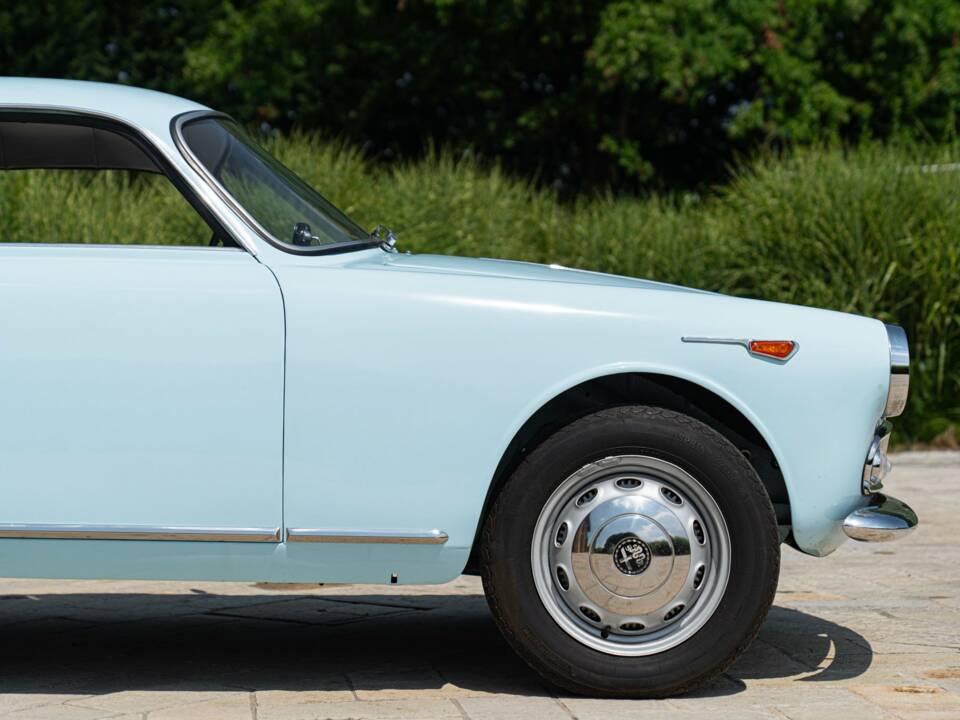 Image 10/50 of Alfa Romeo Giulietta Sprint (1960)