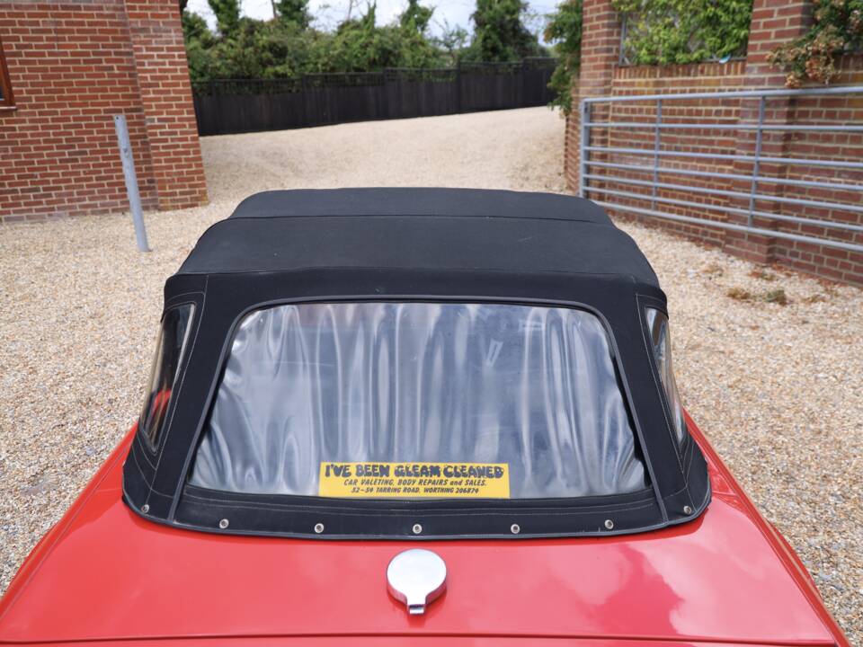Image 43/50 de Triumph TR 6 (1973)