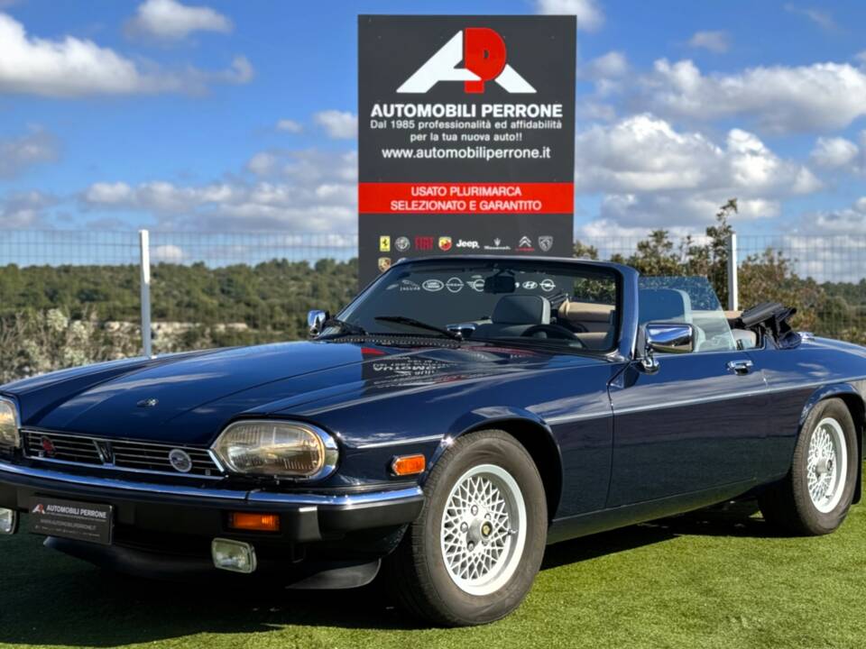 Imagen 3/30 de Jaguar XJ-S Convertible (1989)