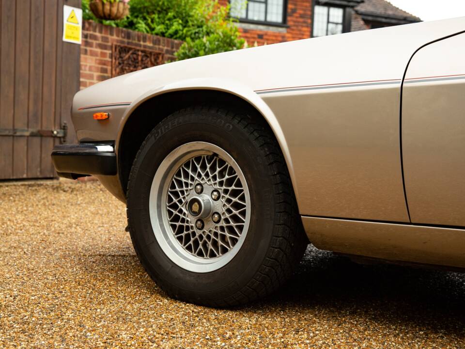 Immagine 16/40 di Jaguar XJ-S 3.6 (1988)
