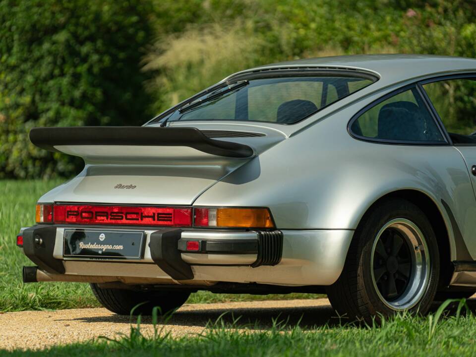 Imagen 22/50 de Porsche 911 Turbo 3.0 (1975)