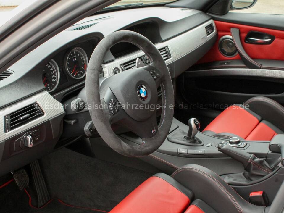 Image 17/41 of BMW M3 (2013)