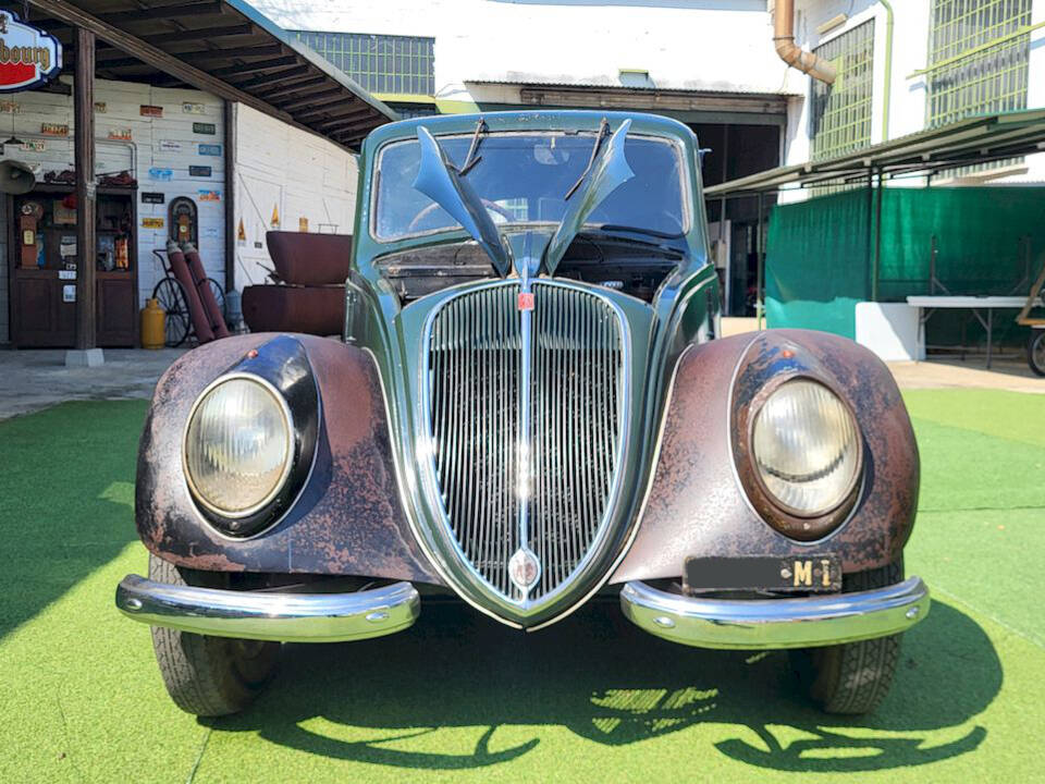 Image 62/75 of FIAT 1500 (1937)
