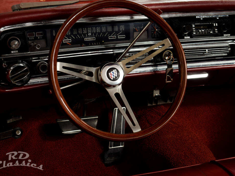 Afbeelding 22/41 van Buick Le Sabre Convertible (1966)
