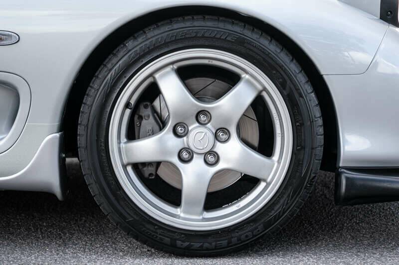 Bild 37/50 von Mazda RX-7 (1999)