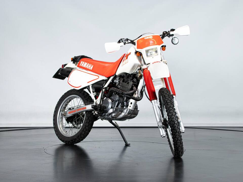 Image 5/50 de Yamaha DUMMY (1986)