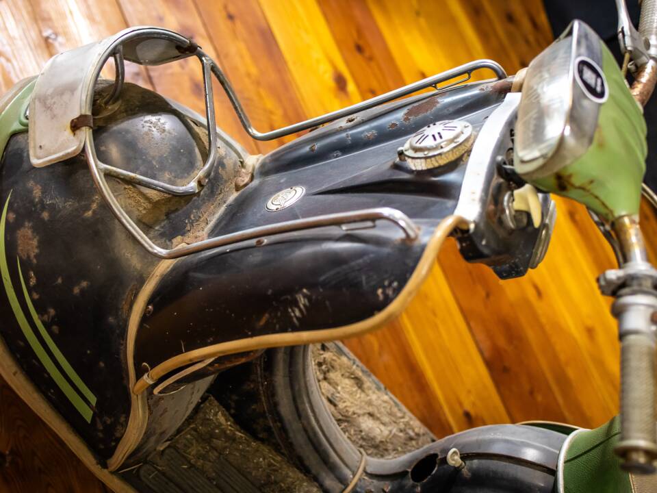 Image 10/11 of Triumph (TWN) Tessy (1957)