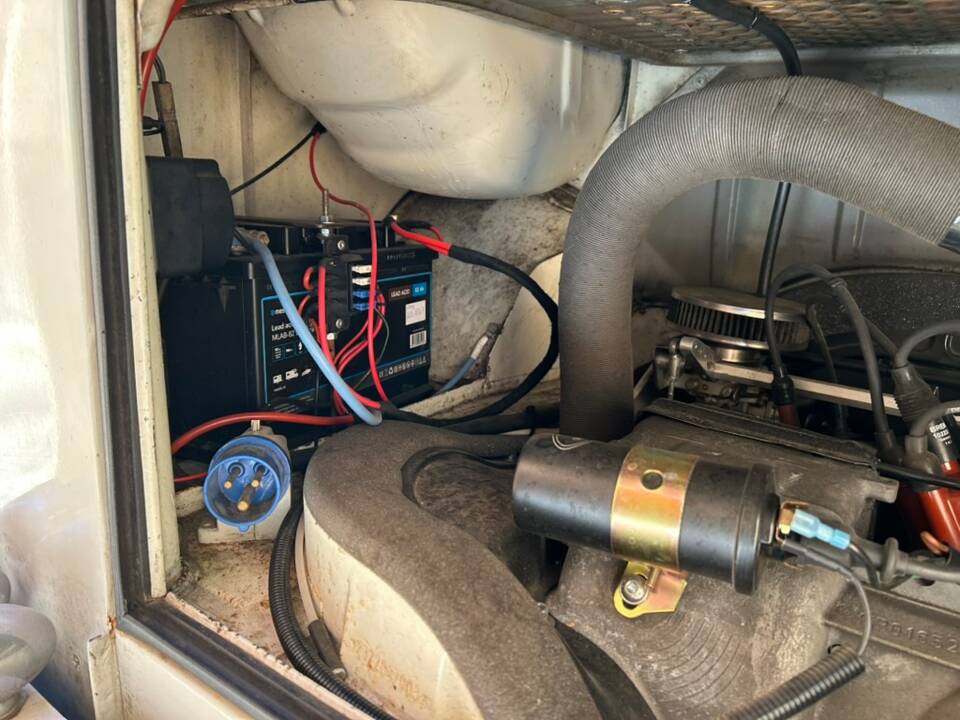 Bild 20/51 von Volkswagen T2a Kombi (1971)