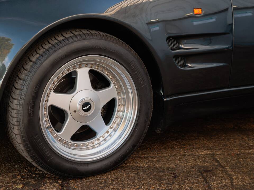 Imagen 9/50 de Aston Martin Virage Volante (1994)
