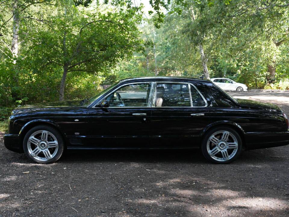 Image 38/50 of Bentley Arnage T (2004)