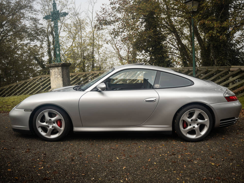 Bild 8/82 von Porsche 911 Carrera 4S (2002)