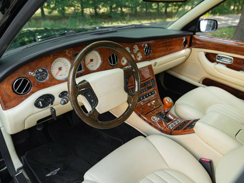 Immagine 27/50 di Bentley Arnage Red Label (1999)