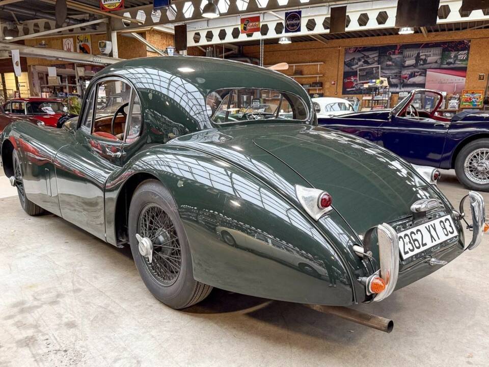 Image 23/28 of Jaguar XK 120 FHC (1953)