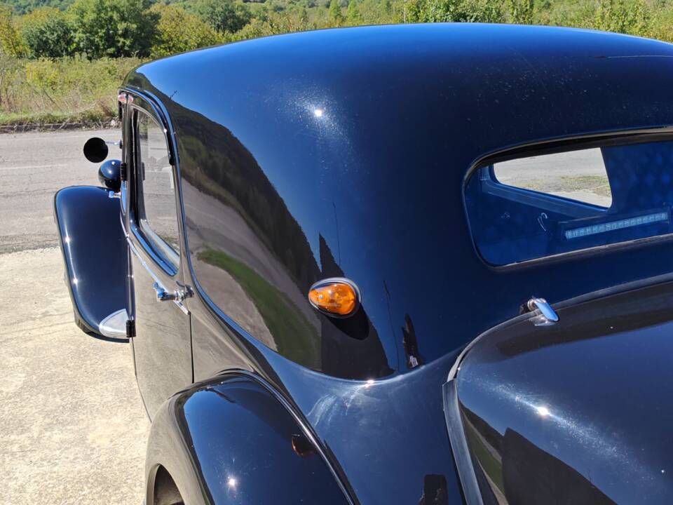 Image 31/47 of Citroën Traction Avant 11 B (1955)