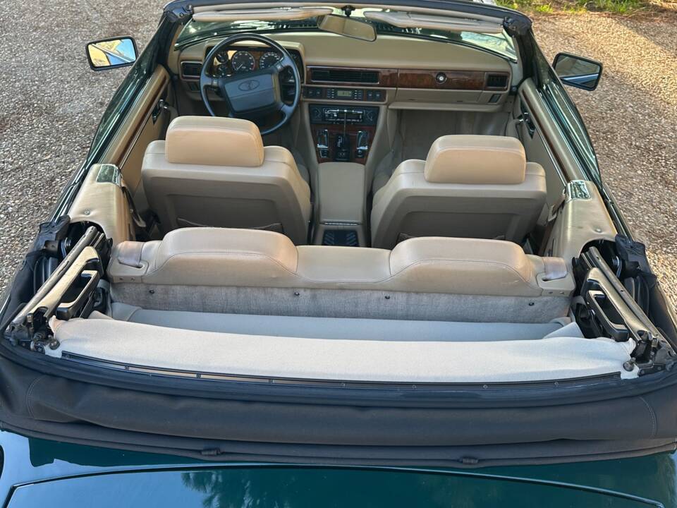Image 12/18 of Jaguar XJS 6.0 V12 (1993)